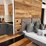 Aron Apartman-zalakaros * 佐洛卡罗斯
